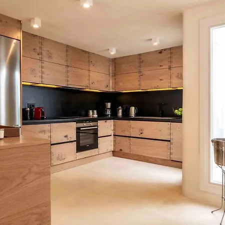 ヴィラ The Blue Diamond *