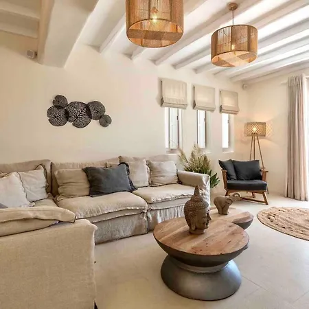 The Blue Diamond Willa *